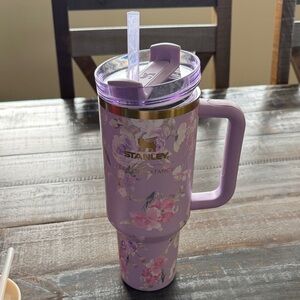 Stanley Lavender Floral Tumbler with Straw. Love Shack Fancy!
